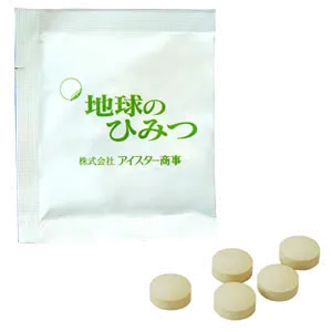 地球のひみつ（サプリメント）製品個包装の画像とタブレット（5粒）の画像